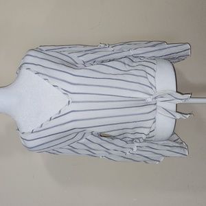 Lavender Field White and Blue Women Top, Size Small